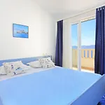 By The Sea Medici, Omis - 1047 Apartment *