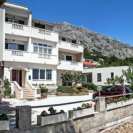 Apartments By The Sea Medici, Omis - 1047 *