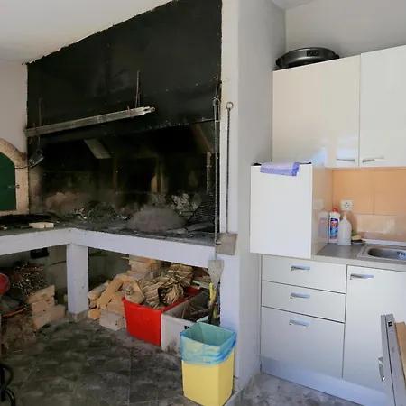 Apartment By The Sea Medici, Omis - 1047